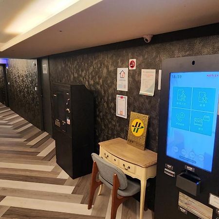 Goodscompany Hotel Taipei Bagian luar foto