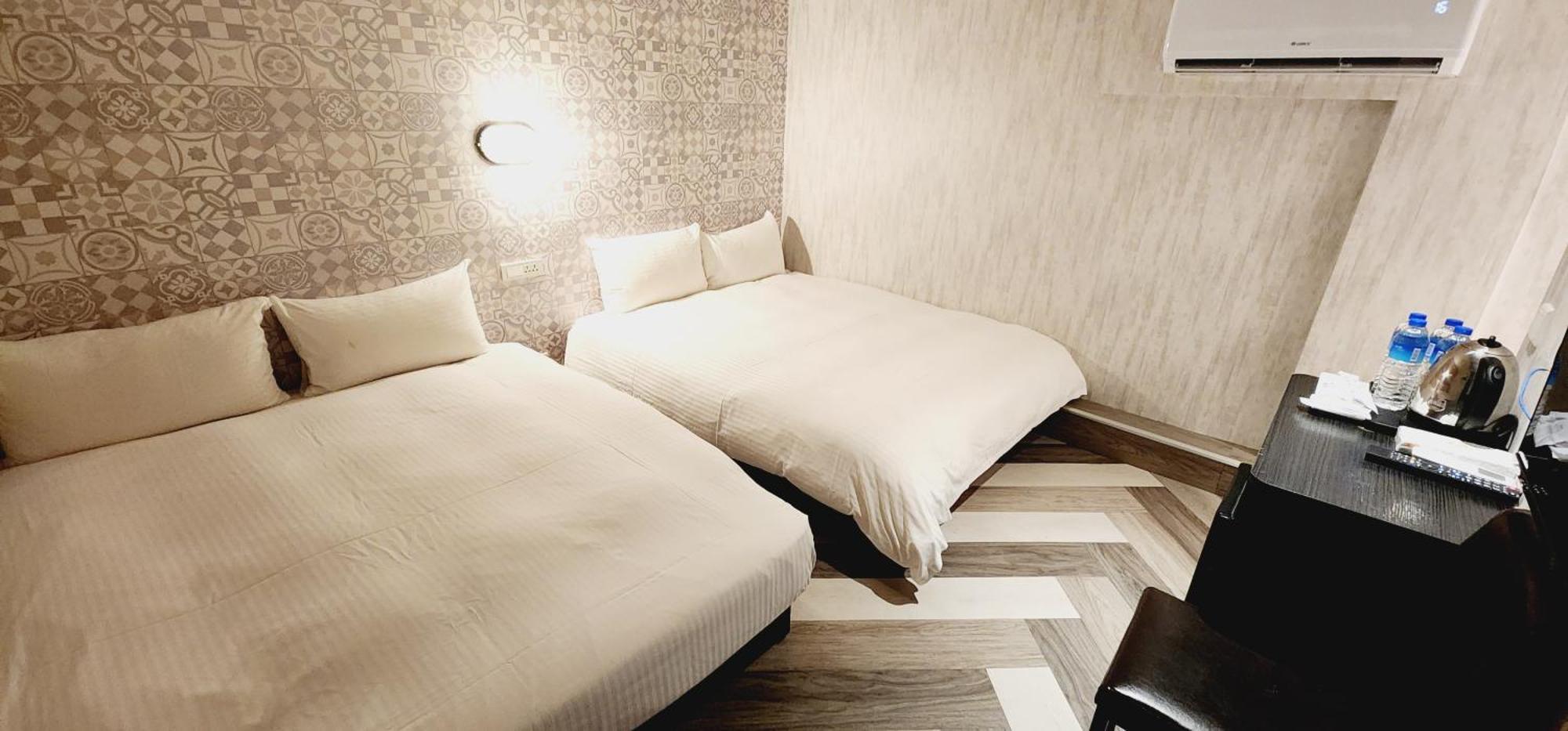 Goodscompany Hotel Taipei Bagian luar foto